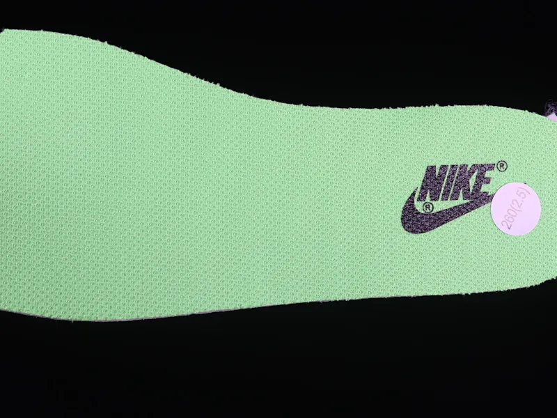 All categories Nk SB Dunk series Nk SB Dunk Low low-top sneakers Nk Dunk Low "Glow In The Dark" fluorescent green SB low-top sports and leisure sneakers FJ4610-702